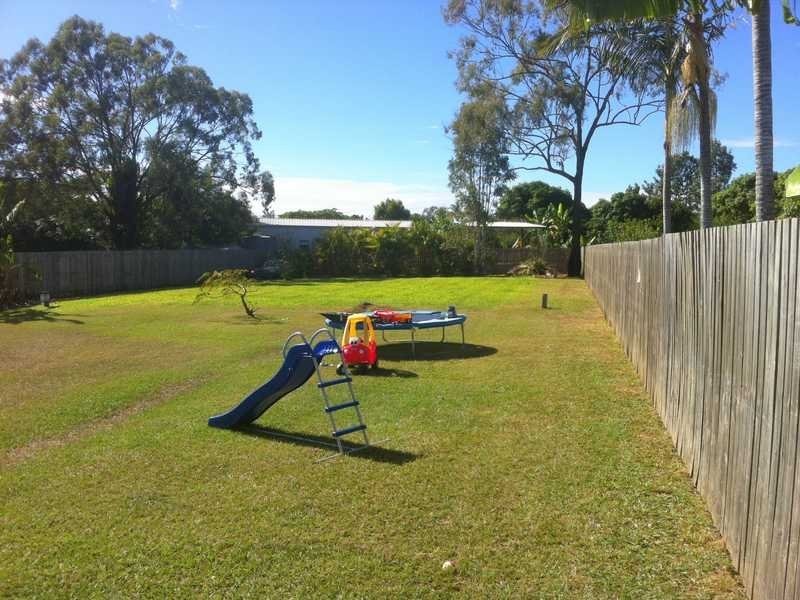 8 Kent Street, Bororen QLD 4678