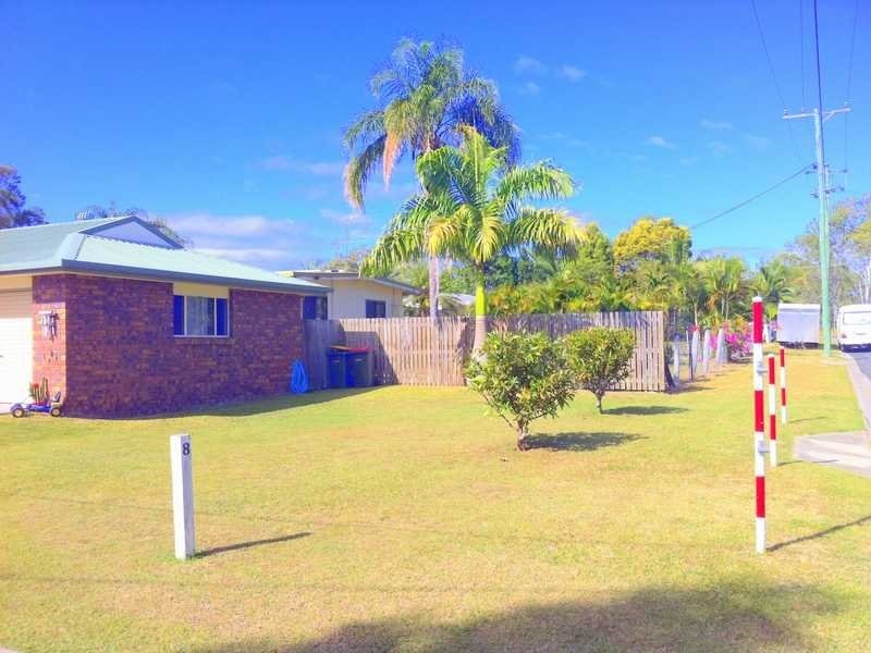 8 Kent Street, Bororen QLD 4678