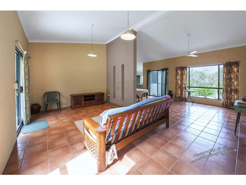 71 JOSEFSKI RD, Agnes Water QLD 4677