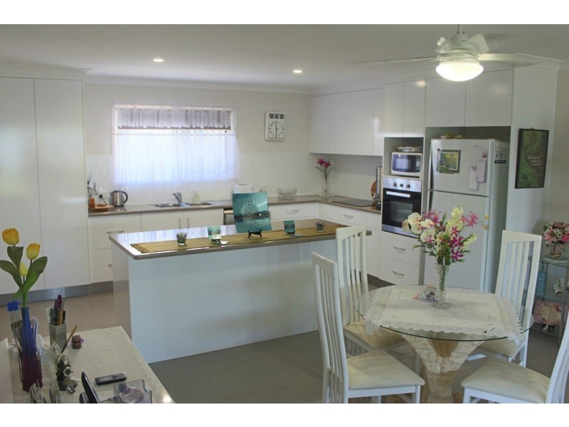 6 Sunset Drive, Agnes Water QLD 4677