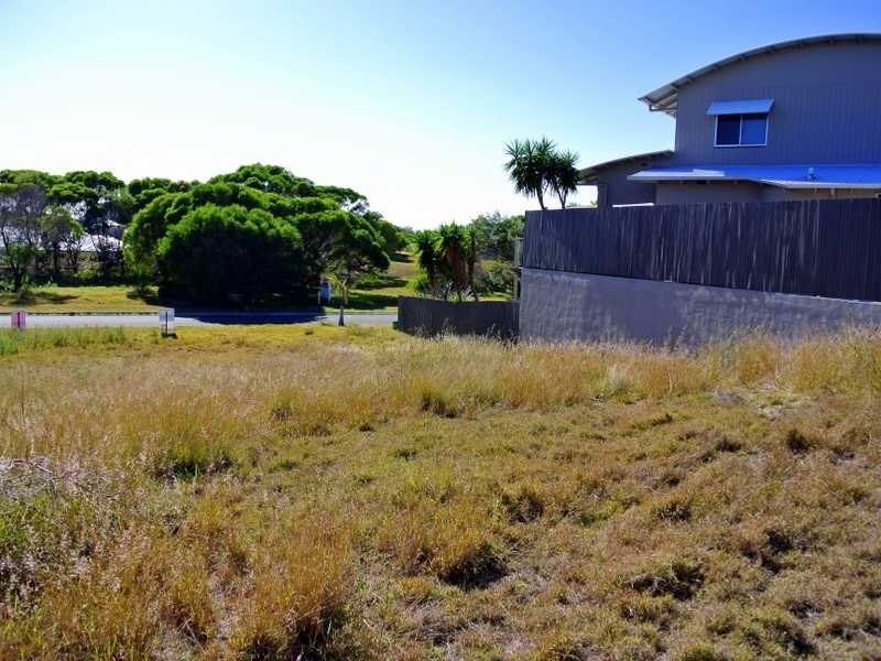 6 Atlantis Boulevard, Agnes Water QLD 4677