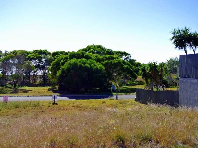 6 Atlantis Boulevard, Agnes Water QLD 4677