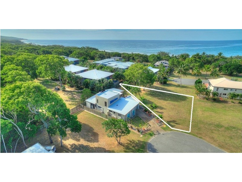 14 Beach houses Road, Agnes Water QLD 4677