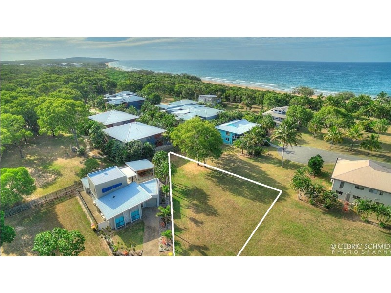 14 Beach houses Road, Agnes Water QLD 4677