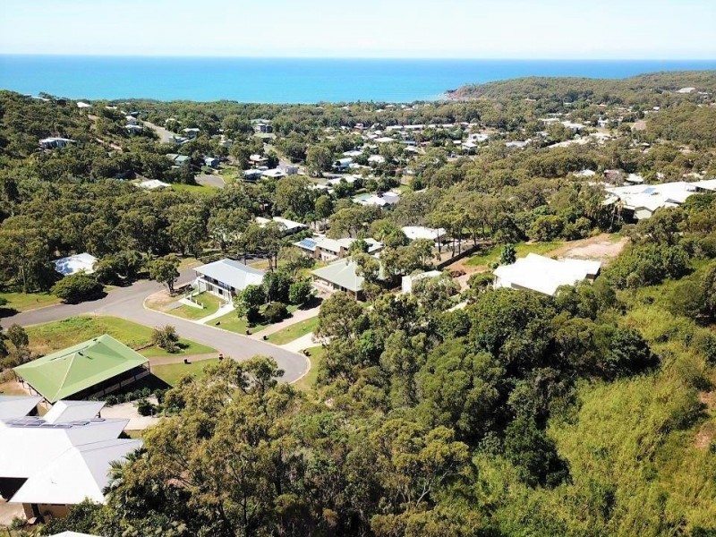 8 Goldsands Court, Agnes Water QLD 4677