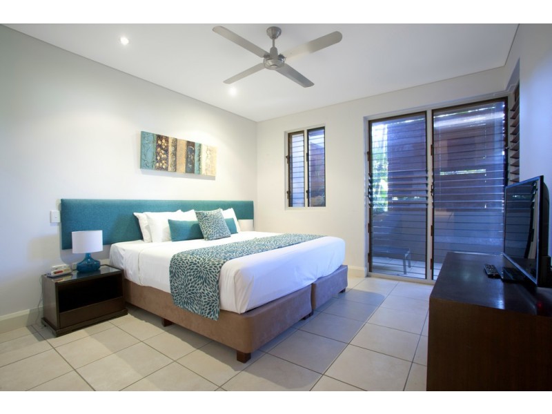 11/4 Ocean Beach Drive, Agnes Water QLD 4677