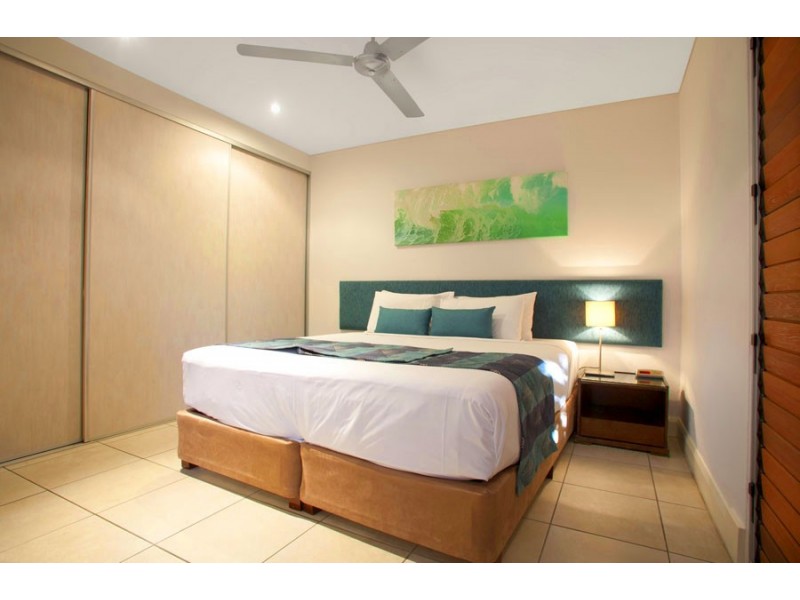 11/4 Ocean Beach Drive, Agnes Water QLD 4677