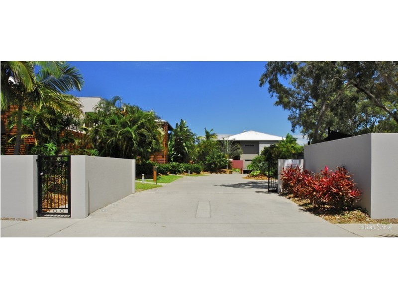 11/4 Ocean Beach Drive, Agnes Water QLD 4677
