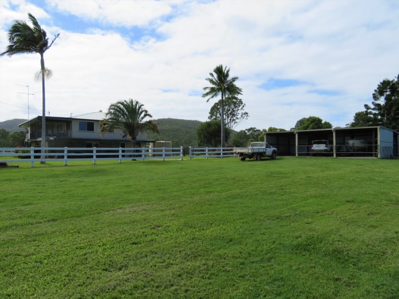 418 Bindaree Road,, Mount Tom QLD 4677
