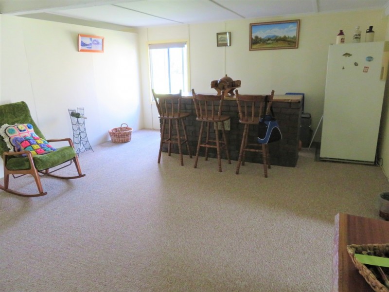 418 Bindaree Road,, Mount Tom QLD 4677