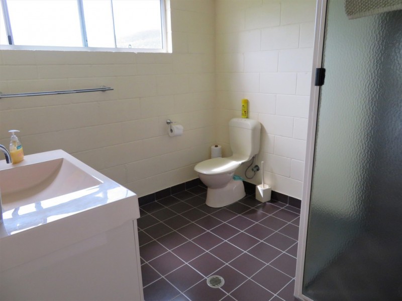 418 Bindaree Road,, Mount Tom QLD 4677