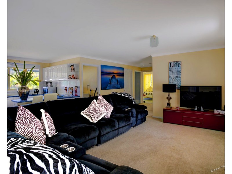 990 Round Hill Road, Captain Creek QLD 4677