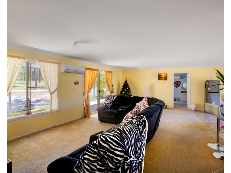 990 Round Hill Road, Captain Creek QLD 4677