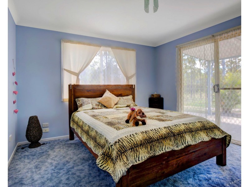 990 Round Hill Road, Captain Creek QLD 4677
