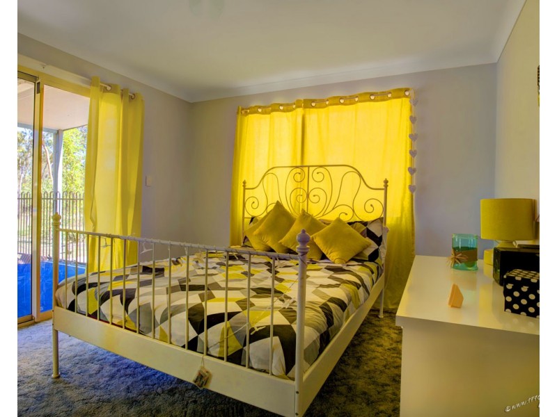 990 Round Hill Road, Captain Creek QLD 4677