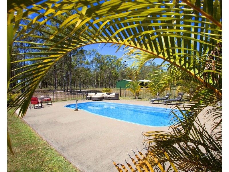 990 Round Hill Road, Captain Creek QLD 4677