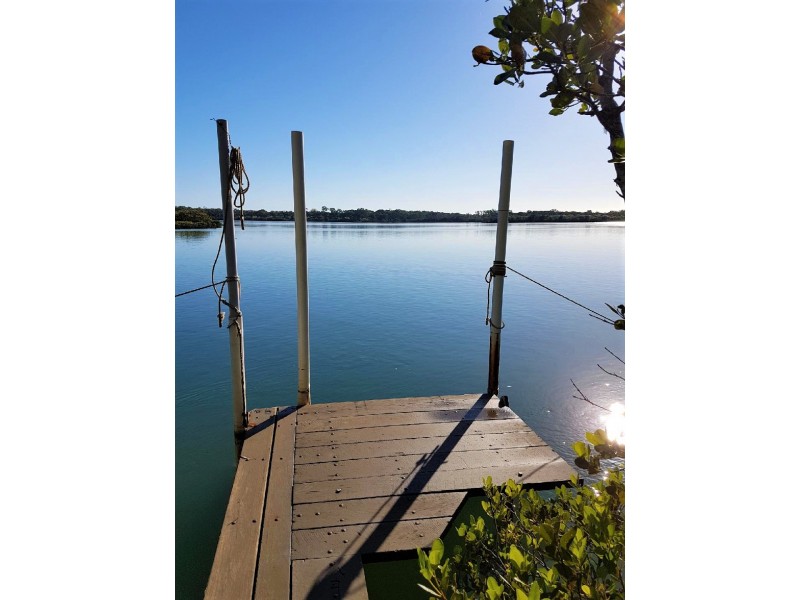 11 Island View Drive, Winfield QLD 4670