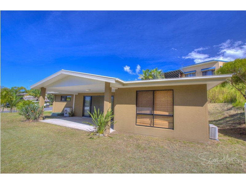1 Bayview Close, Agnes Water QLD 4677