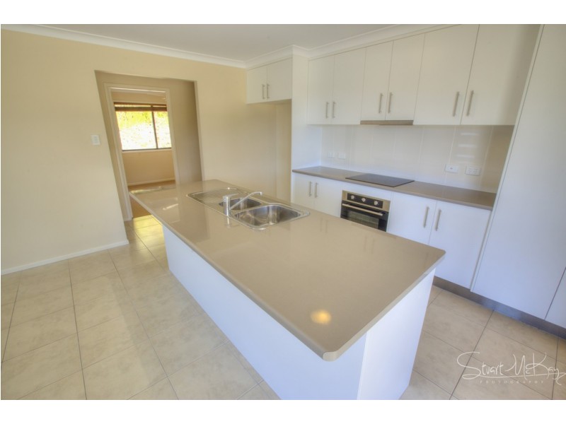 1 Bayview Close, Agnes Water QLD 4677