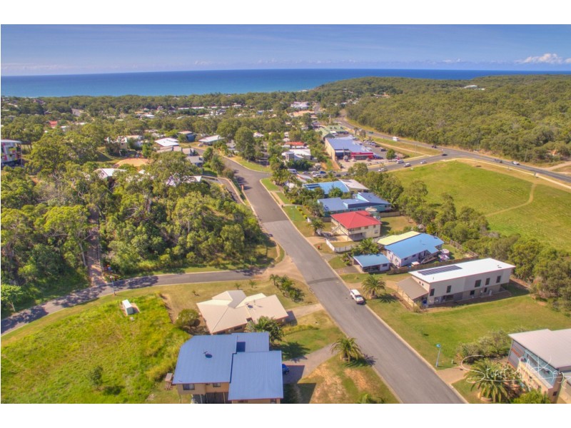 1 Bayview Close, Agnes Water QLD 4677
