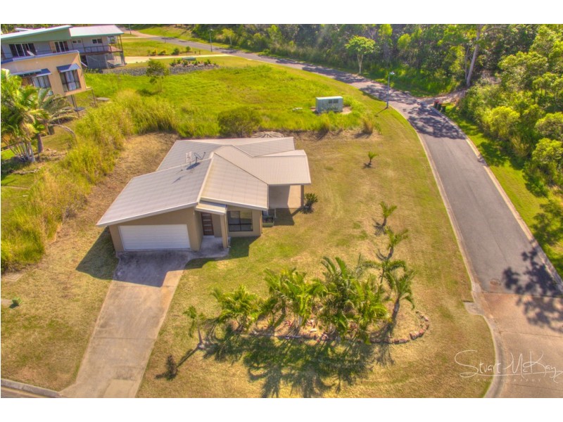 1 Bayview Close, Agnes Water QLD 4677