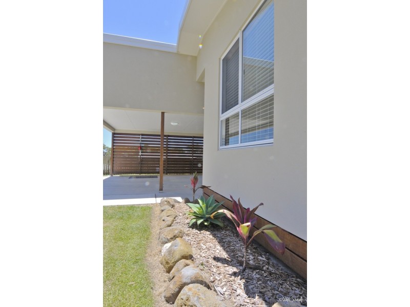 5 Solander Close, Agnes Water QLD 4677