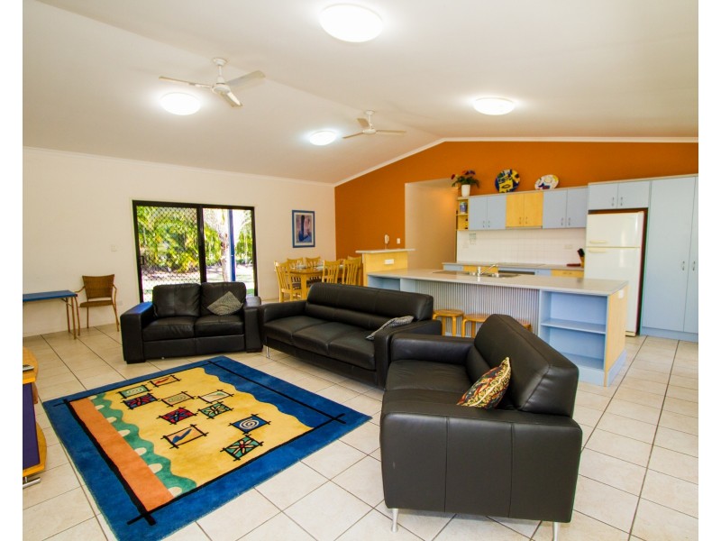 2 Lady Musgrave Court, Agnes Water QLD 4677