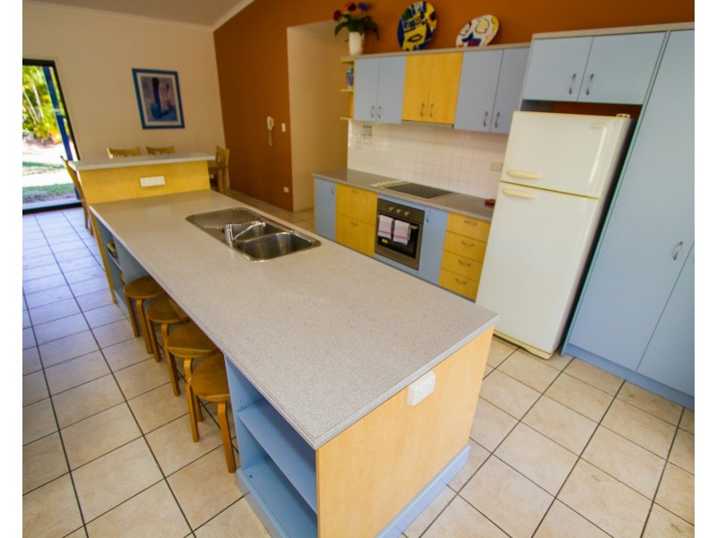 2 Lady Musgrave Court, Agnes Water QLD 4677