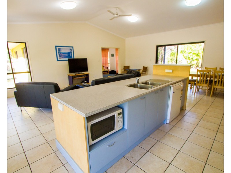 2 Lady Musgrave Court, Agnes Water QLD 4677