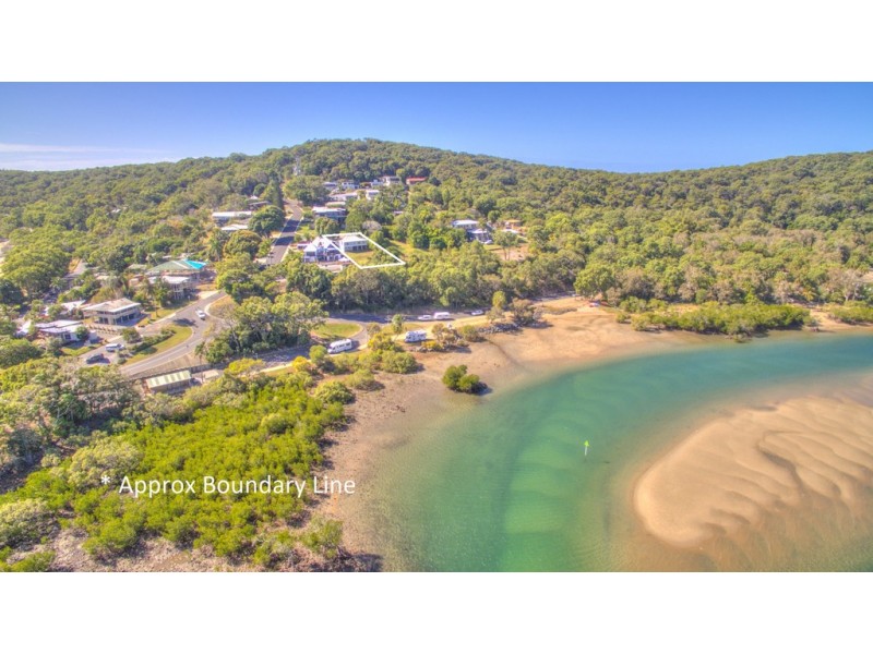 4 Barton Street, Seventeen Seventy QLD 4677