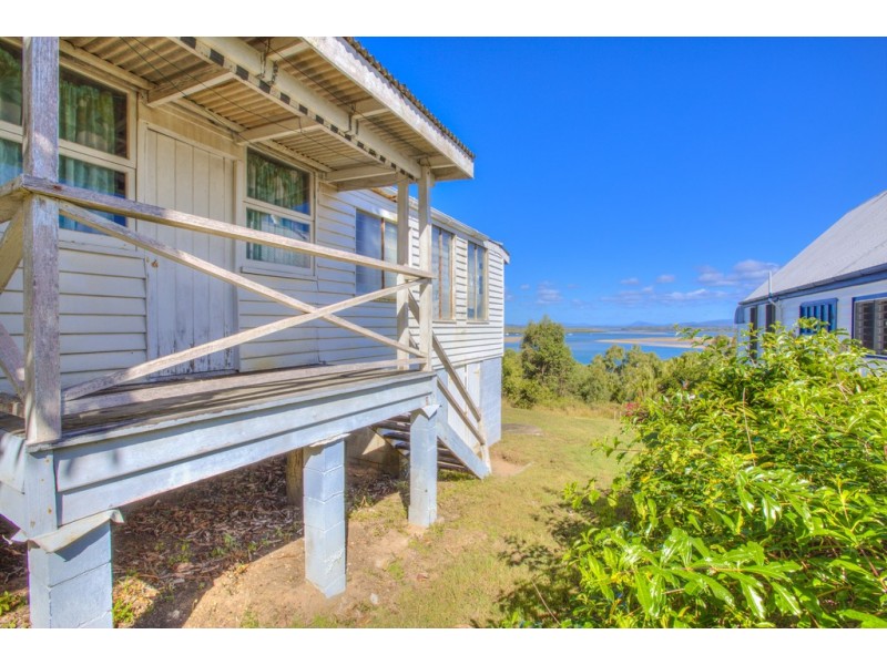 4 Barton Street, Seventeen Seventy QLD 4677
