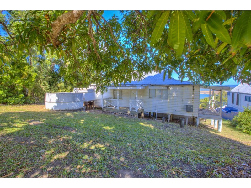 4 Barton Street, Seventeen Seventy QLD 4677
