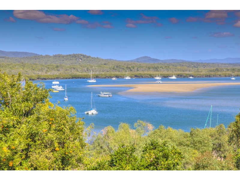 4 Barton Street, Seventeen Seventy QLD 4677