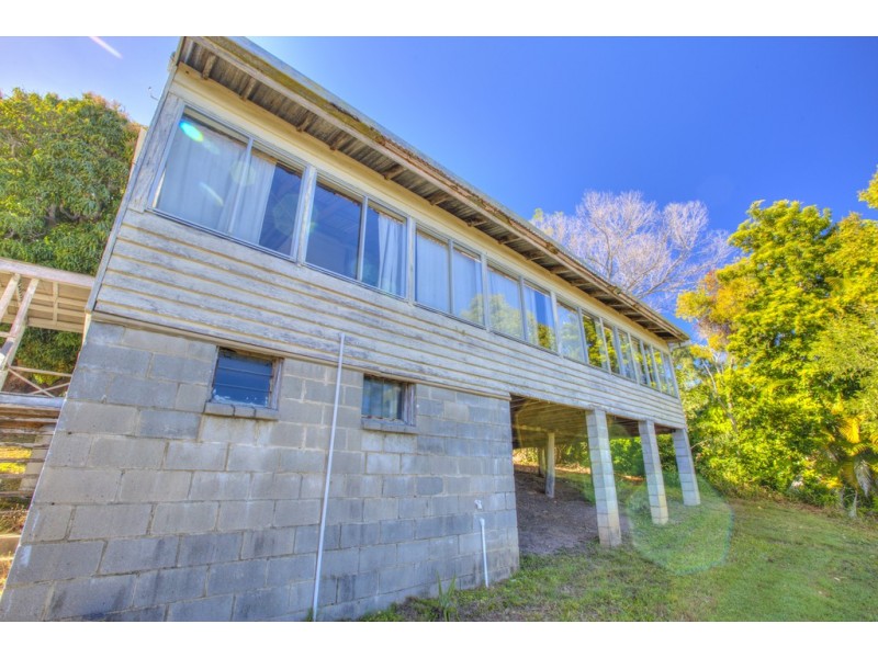 4 Barton Street, Seventeen Seventy QLD 4677