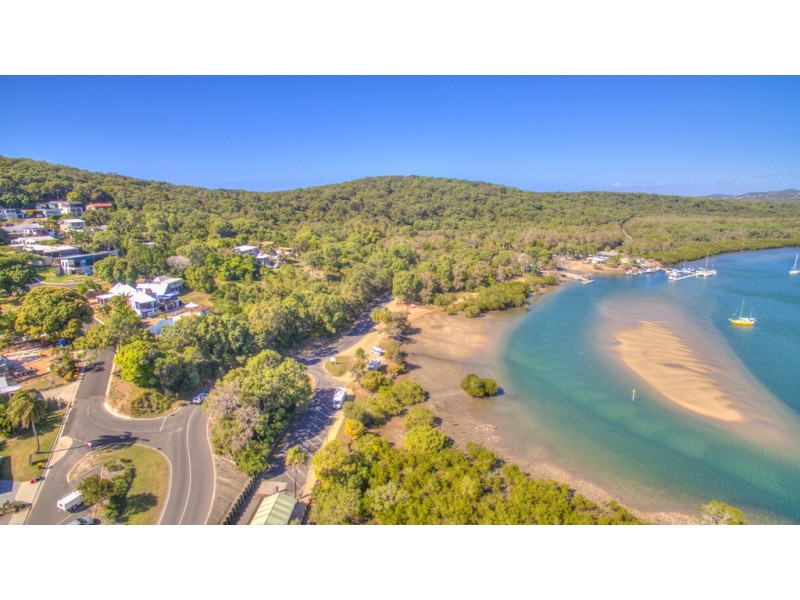4 Barton Street, Seventeen Seventy QLD 4677