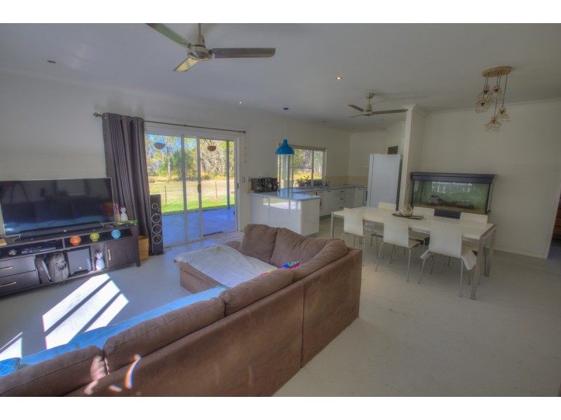 75 Bouch Court, Agnes Water QLD 4677
