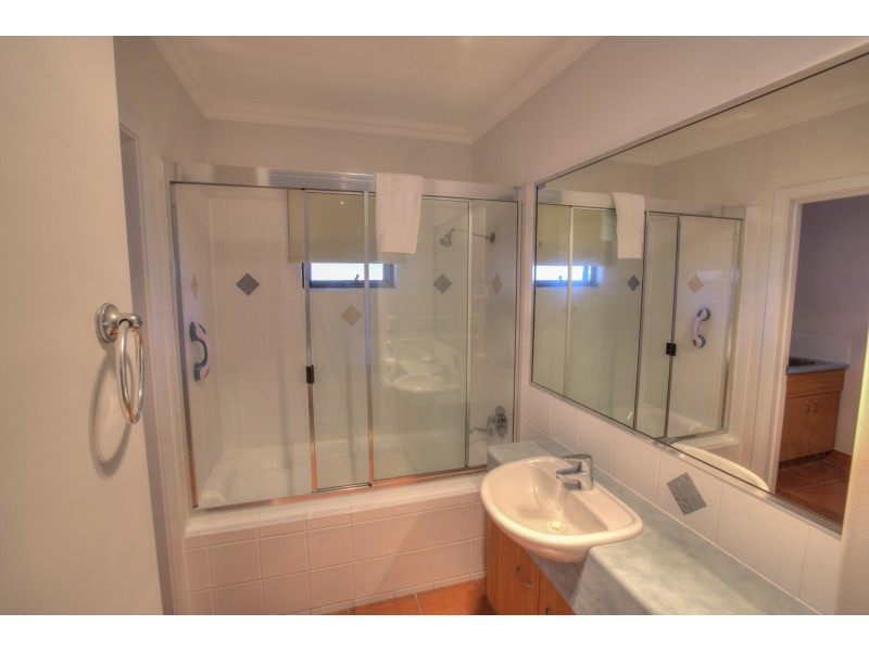5 Beaches Village Circuit, Agnes Water QLD 4677