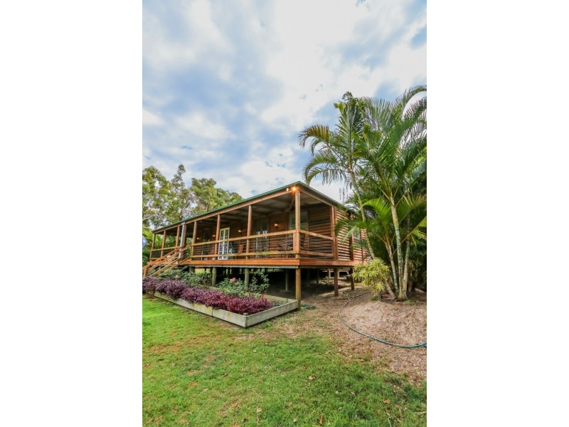 207 Bicentennial Drive, Agnes Water QLD 4677