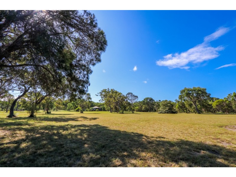207 Bicentennial Drive, Agnes Water QLD 4677