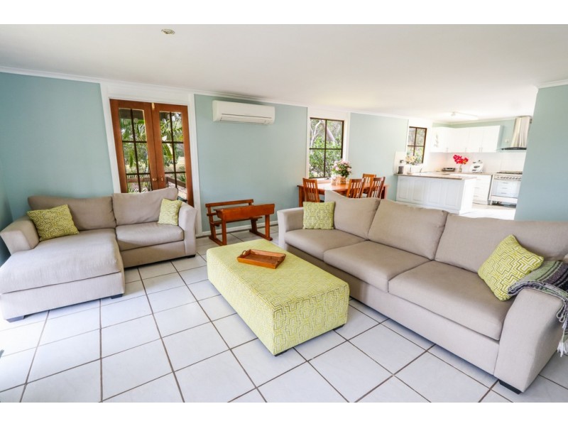 207 Bicentennial Drive, Agnes Water QLD 4677