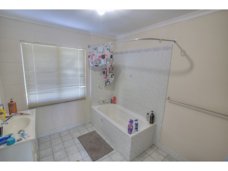 11 Banksia Drive, Agnes Water QLD 4677