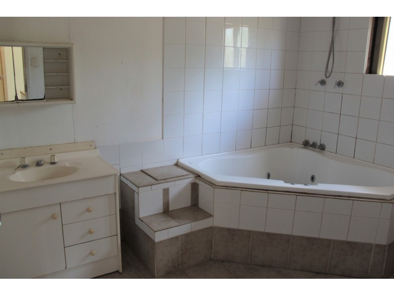 1 Pine Street, Boyne Valley QLD 4680