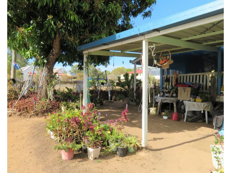 11 McPherson, Rosedale QLD 4674
