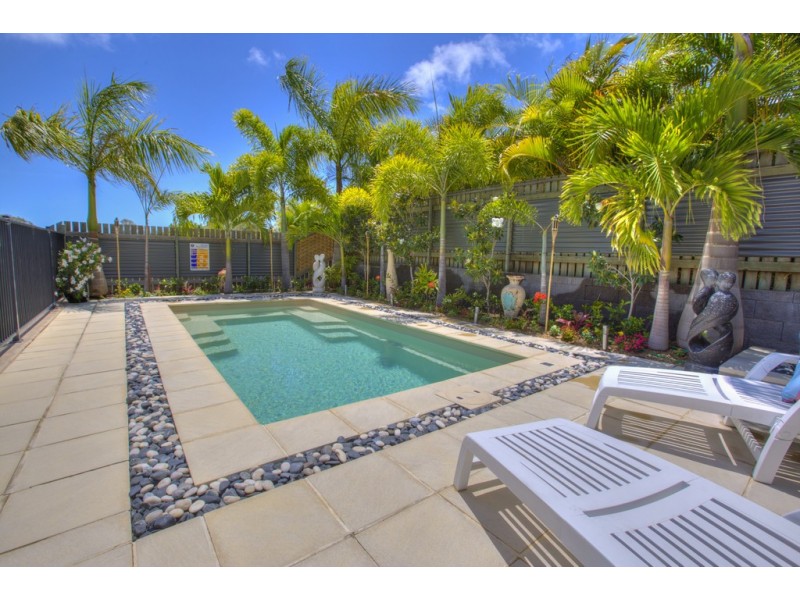 13 Discovery Drive, Agnes Water QLD 4677