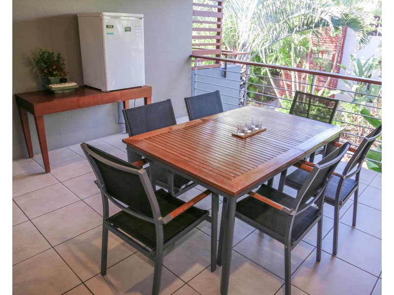 24/4 Ocean Beach Drive, Agnes Water QLD 4677