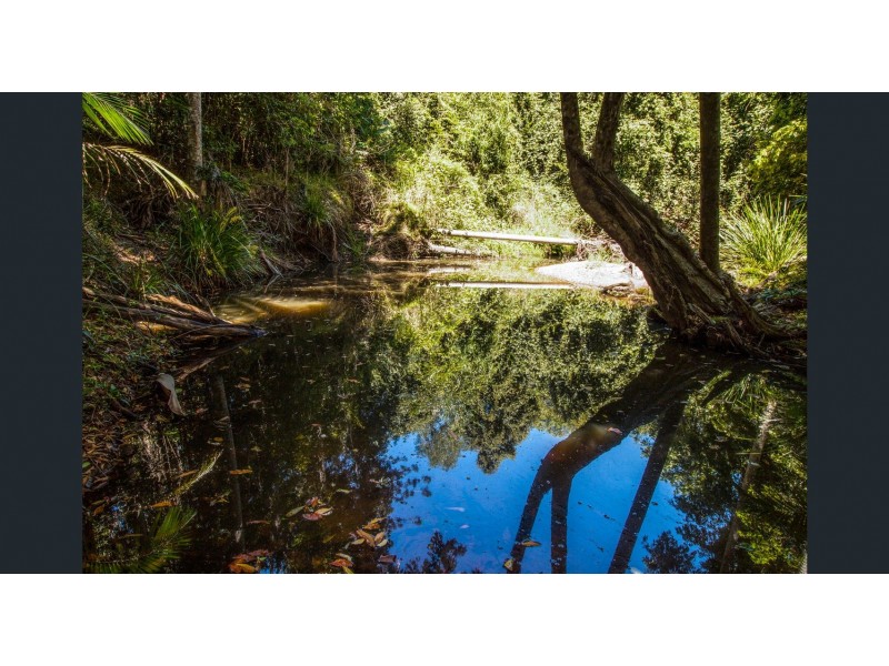 240 Ballantyne Road, Captain Creek QLD 4677