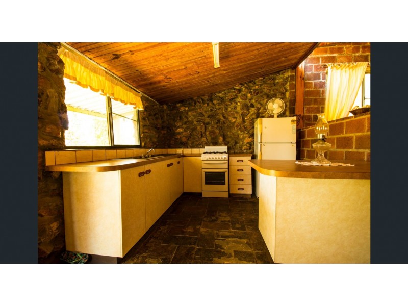 240 Ballantyne Road, Captain Creek QLD 4677