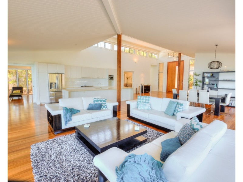 104 Bloodwood Ave South, Agnes Water QLD 4677