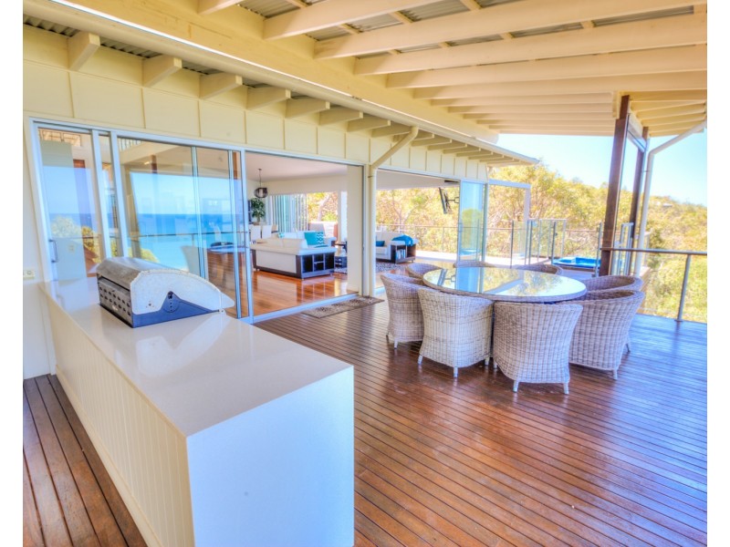 104 Bloodwood Ave South, Agnes Water QLD 4677