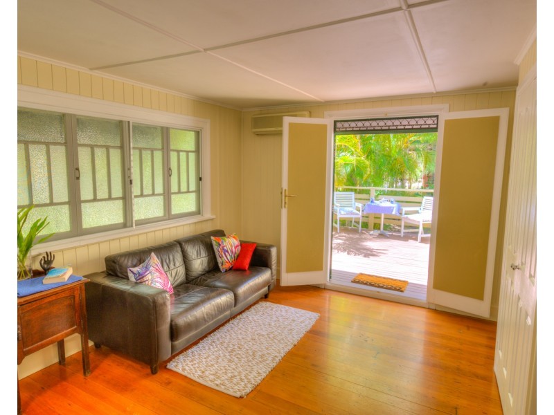 61 Bicentennial Drive, Agnes Water QLD 4677